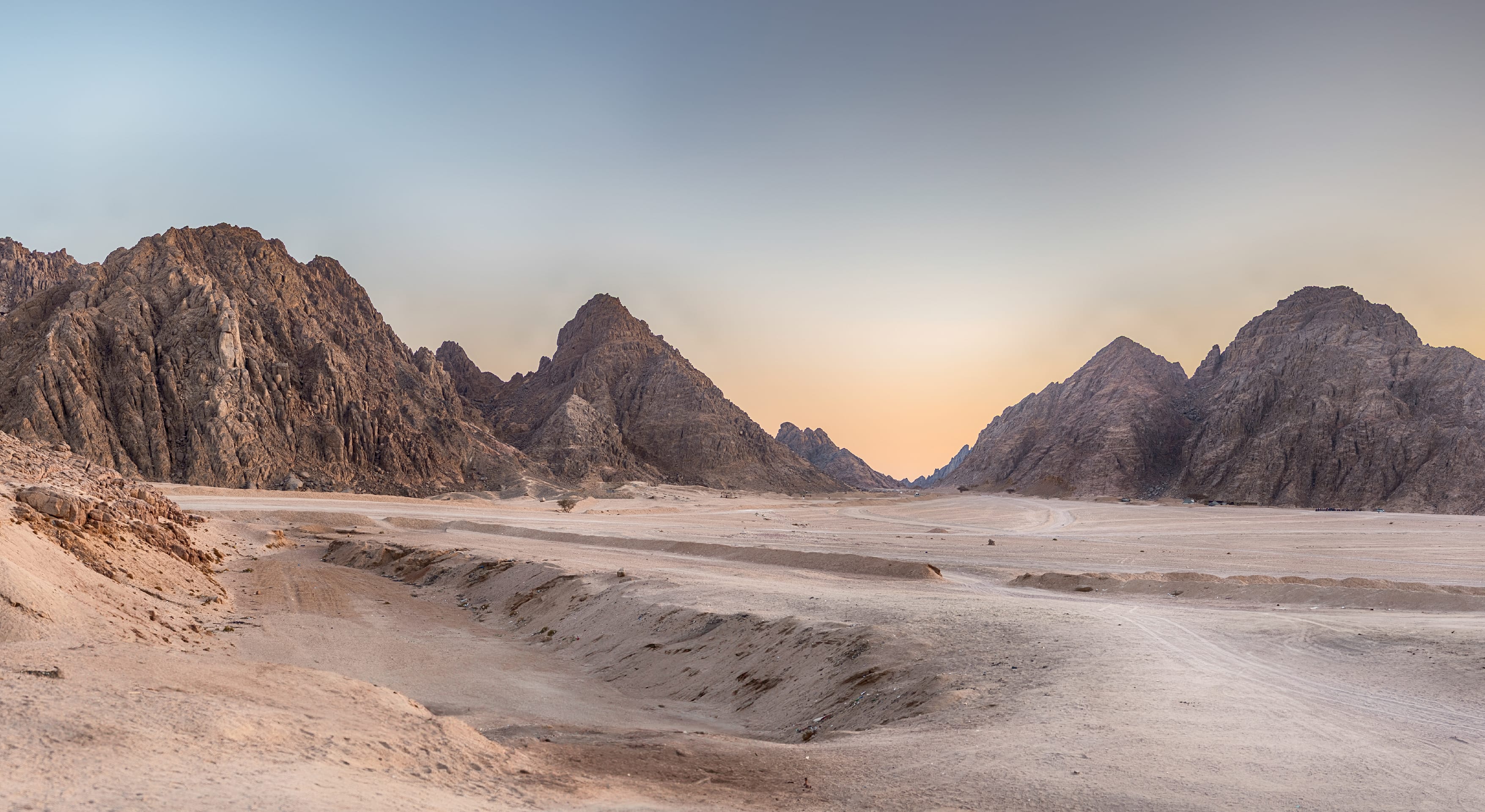 Saudi Ministry of Industry and Mineral Resources Extends Pre‑Qualification Questionnaire for 11th Exploration Tender Round Across Eight Sites to July 31